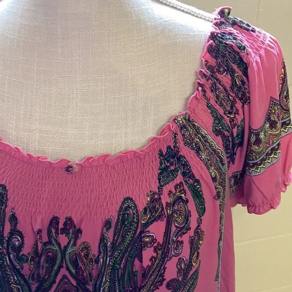 JE Ladies Pink Top - Picture 4 of 8